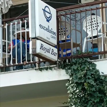 Appartement Seaview Front Pineta Andromeda *