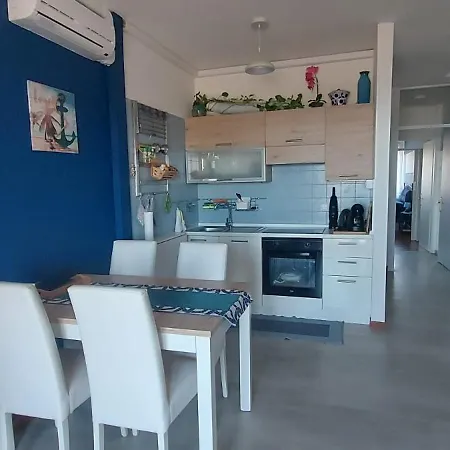 Apartment Seaview Front Pineta Andromeda